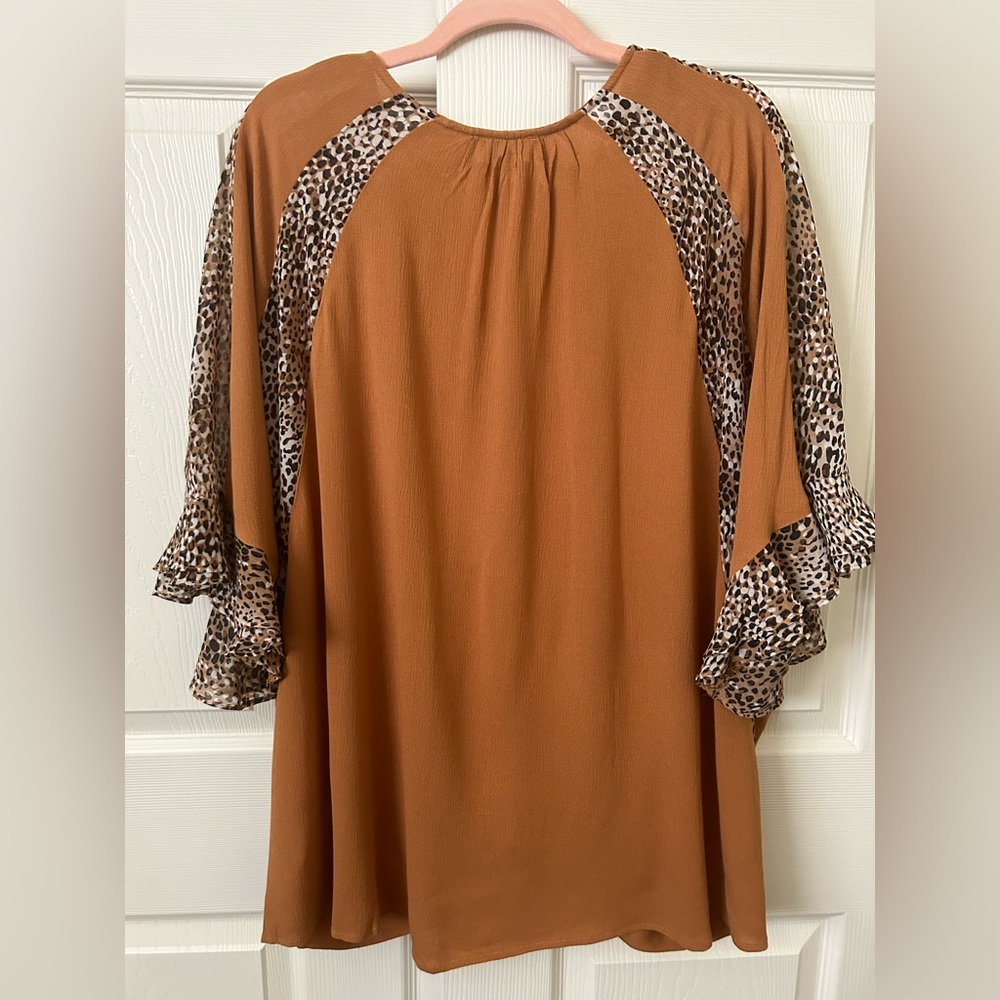 NWT Gigio+plus by Umgee animal print mix and solid blouse 1x - Picture 7 of 10